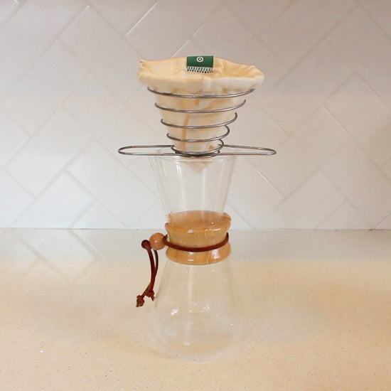 Video demo of ACE Brewer steep-and-filter process in glass server